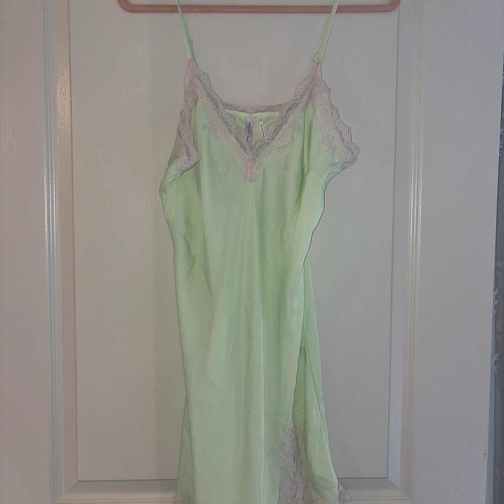 NEVER WORN - Green & White Lace Urban Outfitters Slip Dress
